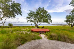 Quiet Beach House - The Round House - Image 5