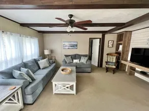 ”Lost Crab”, beautiful 3BR, big yard, private dock - Image 4