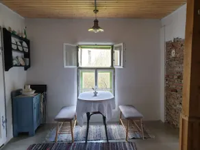 The house by the woods - Image 3