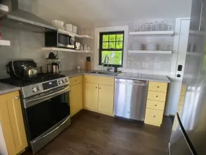 Berkshire lakefront cabin with modern luxuries - Image 3