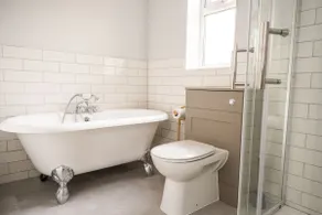Comfortable double-bed Sidmouth apartment, a minute's easy walk to the seafront - Image 5