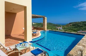 Beautiful Villa With Private Pool - Image 5
