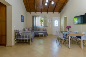 2BR 1BA House in Skala Village Wi-Fi A/C Patio - Image 4