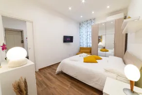 Apartment in the Heart of Messina - Image 4