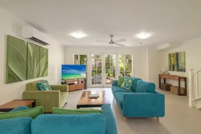 Sandy Beach 12, a 3 bed pool view Noosaville villa - Image 2