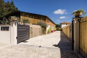 The Grasshopper House - Image 5