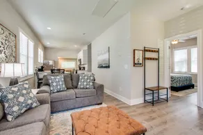 Cozy 2BR/2BA Home – Fast Wi-Fi, Fenced Yard, MTSU - Image 4