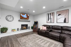 Half Acre Home + Mountain Views + Pac-Man - Image 4