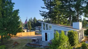 Waterfront Cabin on Desirable Lake Tapps - Image 3