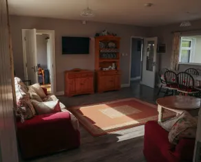 Farmer's Cottage - Image 5