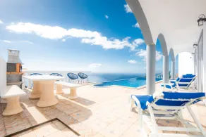 Blue Sea Tower, Luxusvilla, privater beheizter Pool und Gärten. Hervorragender Meerblick - Image 2