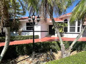 Sunny Getaway: Relaxing Miami Home - Image 3