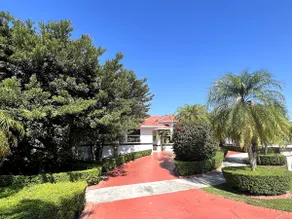 Sunny Getaway: Relaxing Miami Home - Image 4