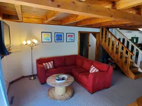 Spacious 4BR Chalet Near Okemo - Image 5