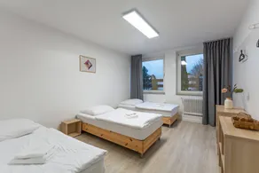 T&K Apartments-Neuss-10 Rooms Apartment-1 OG - Image 3