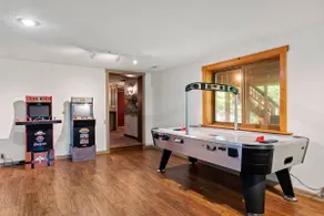 Hocking Hills Villa · Arcade · Hot Tub · 50 Ac - Image 4