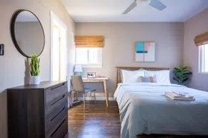 Sunny Home | Minutes to LAX, SoFi & The Forum - Image 3