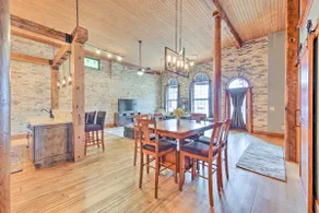 Beautiful Downtown Home - 2 Blks from Lake - Image 4