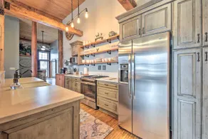 Beautiful Downtown Home - 2 Blks from Lake - Image 5