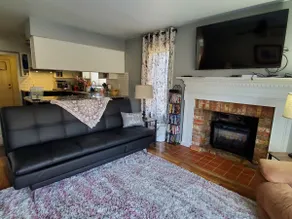Spacious 4 BR house on 10 acres near Gettysburg! - Image 3