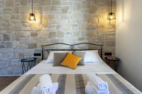 TEONA Luxury Apartment with jacuzzi and terrace sea view - Image 4