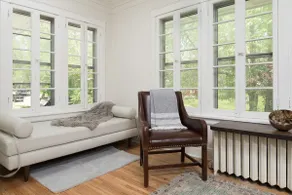 Historic Home in the Heart of the City on Street Car Line. World Cup close - Image 5