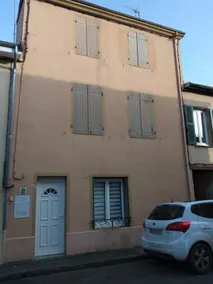 Independent townhouse, cyclists welcome. - Image 2