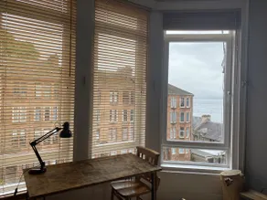 Lovely 2 Bedroom with Riverside Views Pet Friendly - Image 2