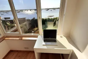 Cottage on the beach - Image 2