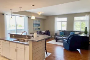 Lovely One Bedroom in Downtown Grand Haven, Sleeps 4  - Image 3