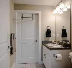 Lovely One Bedroom in Downtown Grand Haven, Sleeps 4  - Image 5