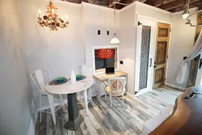 Luxury Hotel, Roof Deck, Parking & Walk to New Hope! - Image 4