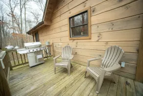 Hollow Creek Cabin-EV- Santa Claus & Holiday World - Image 4