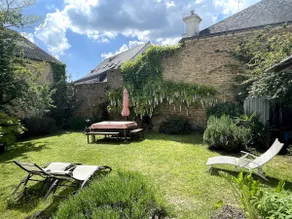 Apartment with private garden, close to the center and train station - Image 3