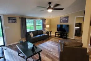 Spacious Home near Star Point and Sunset Marinas. - Image 5