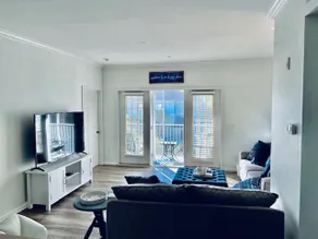 Coastal Condo with pool, minutes from beach - Image 4