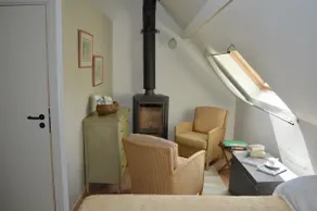 Cozy, rustic, warm studio with a fire place - Image 5