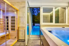 Last minute discount villa for 8 with heated pool - Image 4