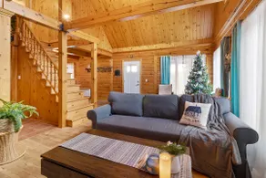 Le 700 – Chalet: Hot tub, forest, Montcalm skiing - Image 3