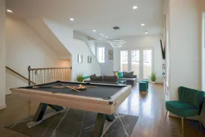 Midtown Luxe: Chic Home Near Downtown Hotspots - Image 2
