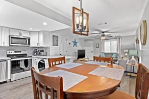 Newly Renovated 💎 By the Beach 🏖 - Image 2