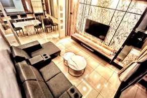 One Life Four Season Guest House @ Mahattan A6-11 - Image 3
