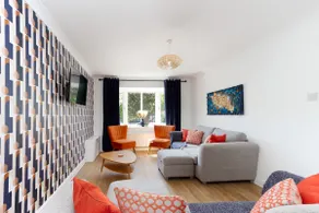 Modern home, perfect Lytham location, sleeps 10! - Image 2