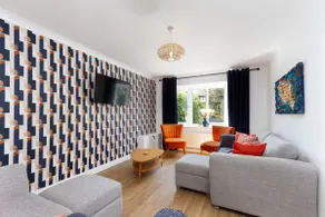 Modern home, perfect Lytham location, sleeps 10! - Image 3