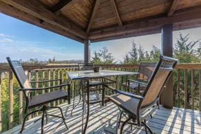 Mountain Views • Hot Tub • Pet Friendly • Sleeps 8 - Image 5