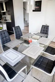 Luxurious 3-bedroom townhouse in Oakland - Image 2
