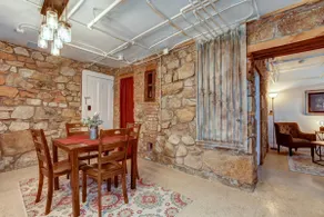 The Murphy Suite at the Mansion by the Square - Image 5