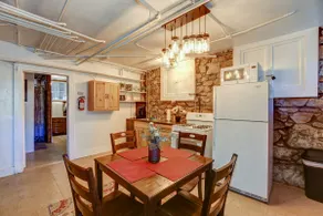 The Murphy Suite at the Mansion by the Square - Image 3