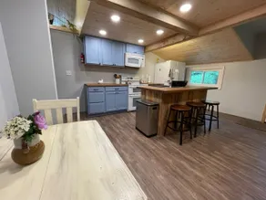 Cottage on Clymer - Image 5