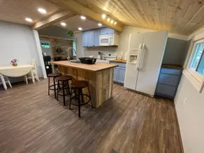 Cottage on Clymer - Image 3